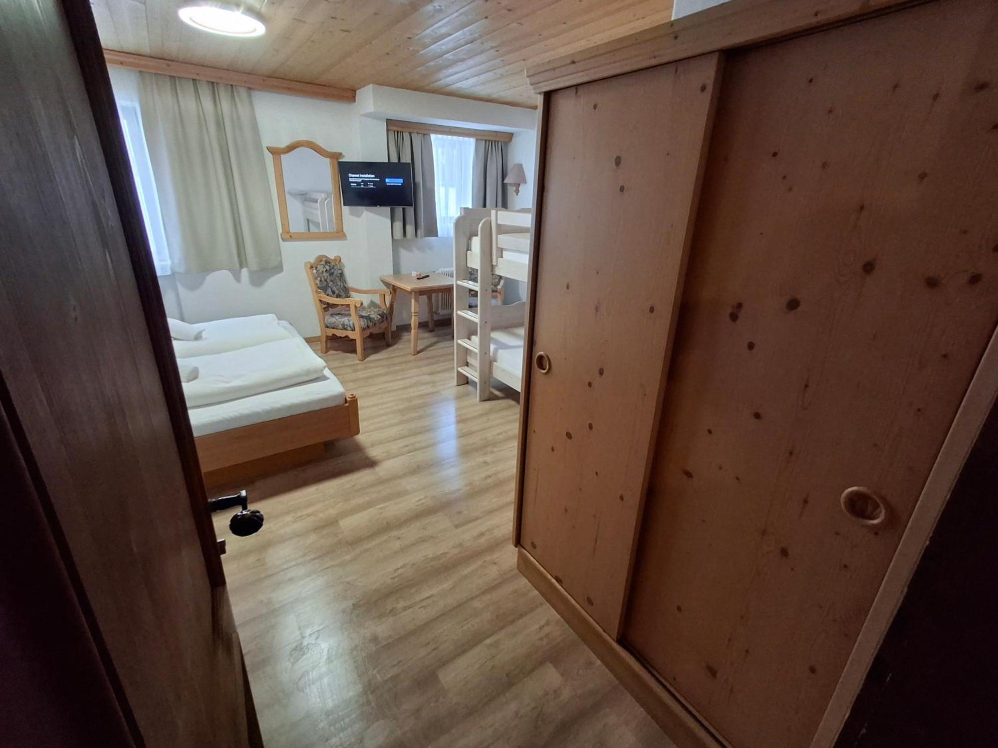 Pension Razil Ladis Exterior foto